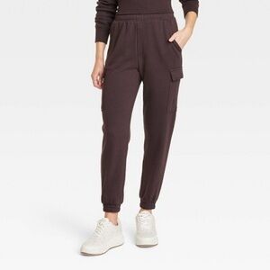 Universal thread high rise cargo jogger sweatpants